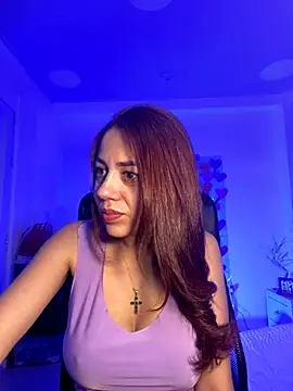 Snapshot of AnnbellaRosse chatting on September 13, 3:56 pm AnnbellaRosse online show from September 13, 3:56 pm