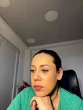 Snapshot of AnnbellaRosse chatting on October 6, 7:55 pm AnnbellaRosse online show from October 6, 7:55 pm