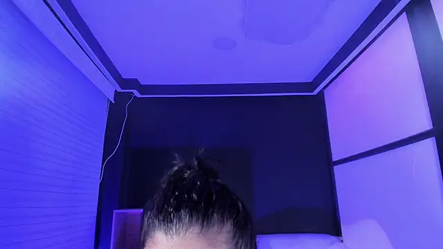 Snapshot of TifanyWhite_ chatting on February 20, 2:40 am TifanyWhite online show from February 20, 2:40 am