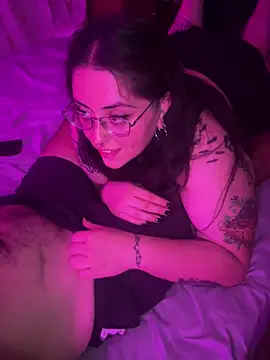 Mizztikaa online show from December 19, 3:07 am