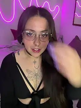 Mizztikaa online show from December 25, 5:05 am