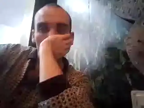 Snapshot of DrbigdickUK chatting on November 14, 9:46 pm DrbigdickUK online show from November 14, 9:46 pm