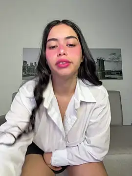 SophieRoyals online show from March 22, 11:24 am