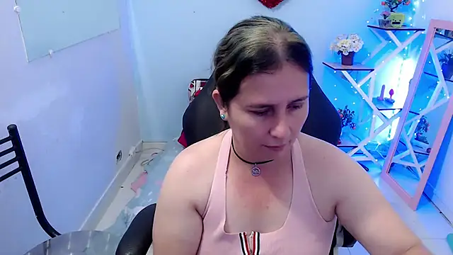 victoria jones online show from January 17, 11:48 am