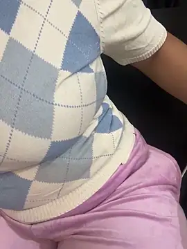 Snapshot of Diya_Chopra chatting on November 3, 4:25 am Diya Chopra online show from November 3, 4:25 am