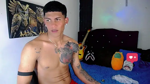 Damian latinxxx online show from January 17, 9:17 am