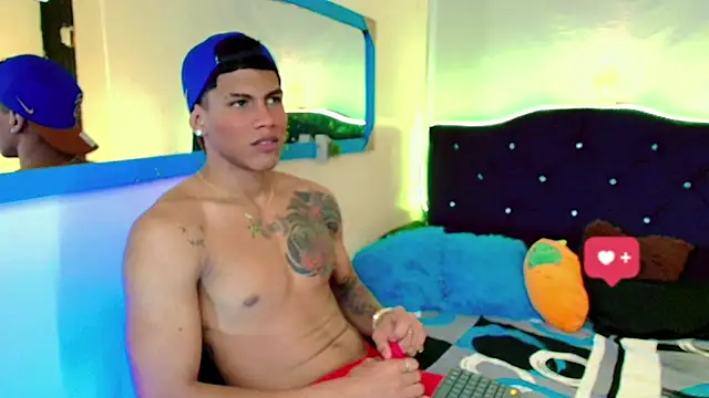 Damian latinxxx online show from February 2, 8:35 am