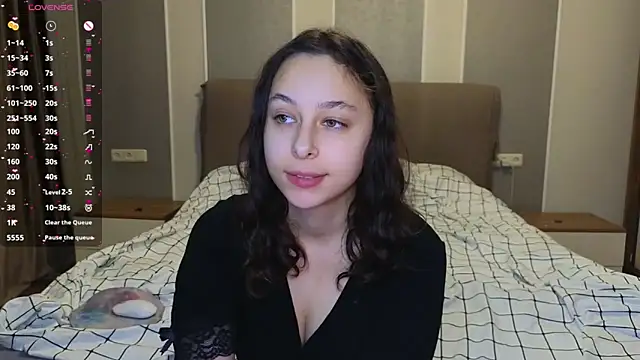 Snapshot of Agatha_Sade chatting on December 22, 1:00 pm Agatha Sade online show from December 22, 1:00 pm