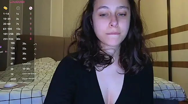 Snapshot of Agatha_Sade chatting on February 20, 3:52 pm Agatha Sade online show from February 20, 3:52 pm