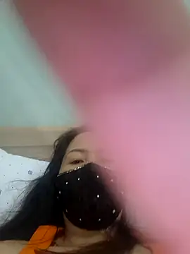 Snapshot of Baby-sexytits18 chatting on March 6, 10:04 pm Baby-sexytits18 online show from March 6, 10:04 pm