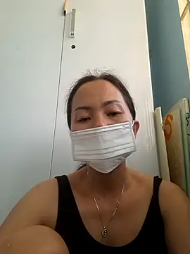 Snapshot of Baby-sexytits18 chatting on March 12, 8:30 am Baby-sexytits18 online show from March 12, 8:30 am