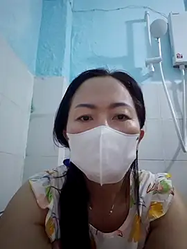 Baby-sexytits18 online show from November 11, 11:49 pm