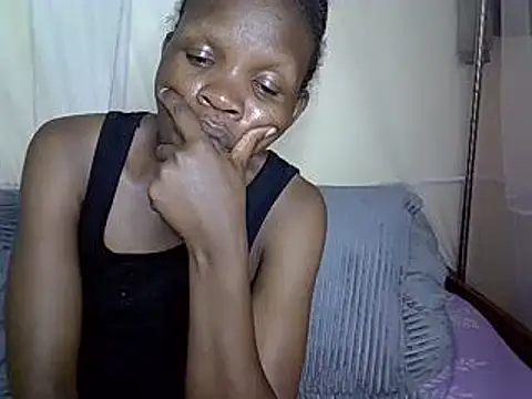Snapshot of Sweet_serah chatting on February 24, 6:27 am Sweet serah online show from February 24, 6:27 am