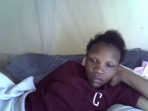 Snapshot of Sweet_serah chatting on November 18, 3:45 am Sweet serah online show from November 18, 3:45 am