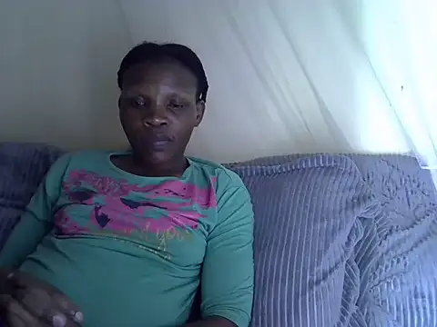 Snapshot of Sweet_serah chatting on November 24, 6:18 pm Sweet serah online show from November 24, 6:18 pm