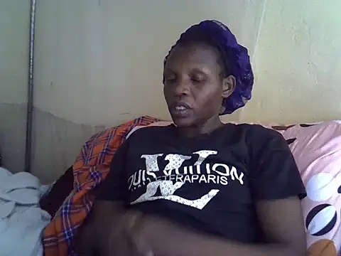 Snapshot of Sweet_serah chatting on February 5, 6:01 pm Sweet serah online show from February 5, 6:01 pm