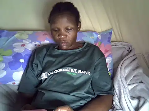 Snapshot of Sweet_serah chatting on February 21, 3:29 am Sweet serah online show from February 21, 3:29 am