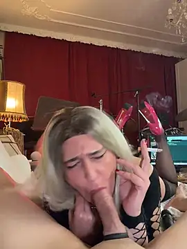 FoxyandTed online show from February 14, 5:10 pm