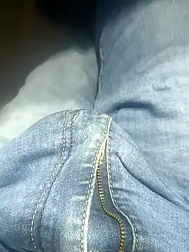 Snapshot of franko1987 chatting on January 17, 7:08 am franko1987 online show from January 17, 7:08 am