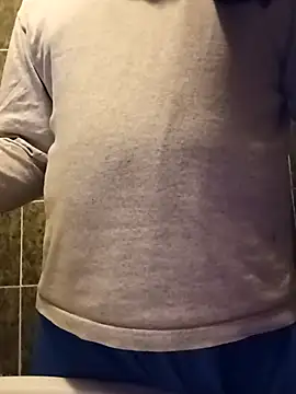 Snapshot of franko1987 chatting on February 21, 4:59 pm franko1987 online show from February 21, 4:59 pm