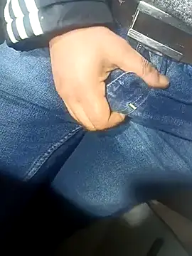 Snapshot of franko1987 chatting on March 18, 11:19 am franko1987 online show from March 18, 11:19 am