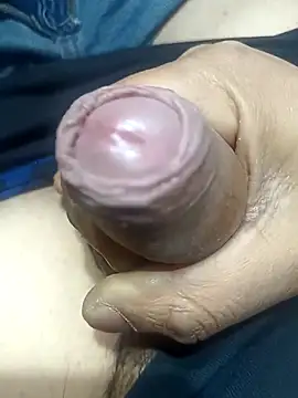 Snapshot of franko1987 chatting on March 21, 4:49 am franko1987 online show from March 21, 4:49 am