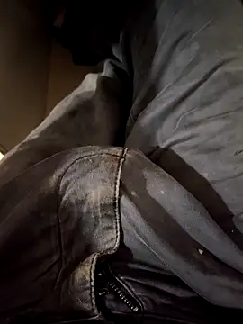 Snapshot of franko1987 chatting on December 21, 4:30 am franko1987 online show from December 21, 4:30 am