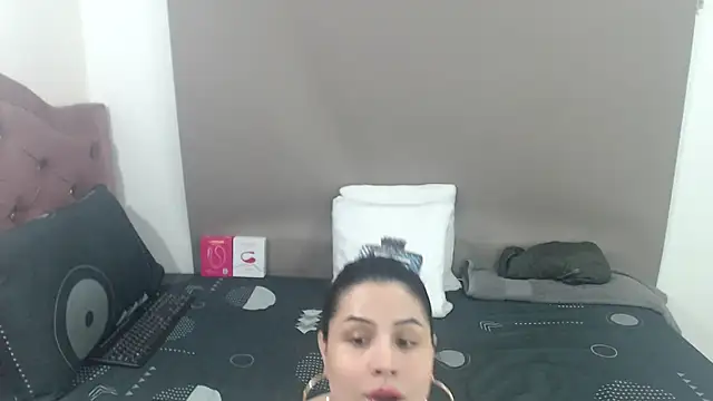 kimberlyjamexxx online show from May 13, 12:52 am