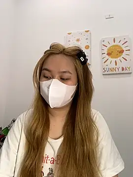 Odette68 online show from April 15, 1:34 am