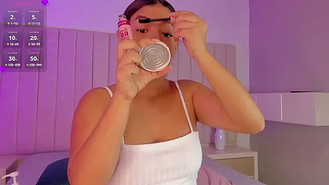 Littleolivia  online show from February 28, 2:07 pm