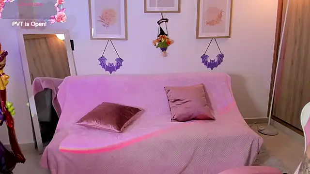 Veronica isaza   online show from October 22, 1:11 pm