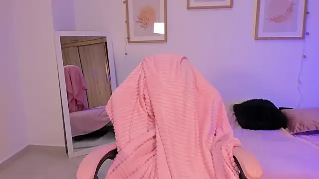 Veronica isaza   online show from November 21, 12:15 pm