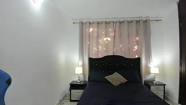 Snapshot of Debora_brown chatting on January 28, 9:50 pm Debora brown online show from January 28, 9:50 pm