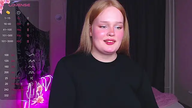 Snapshot of rozzhaos8 chatting on February 20, 7:08 pm rozzhaos8 online show from February 20, 7:08 pm