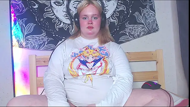 Snapshot of rozzhaos8 chatting on September 13, 3:23 pm rozzhaos8 online show from September 13, 3:23 pm