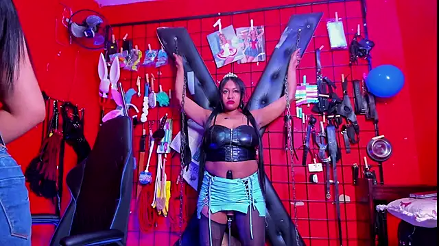 Madame pain  online show from December 14, 1:38 pm