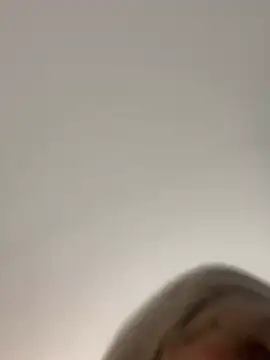 mia foxts online show from March 23, 3:54 am