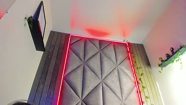 AbbyWathson online show from February 25, 11:53 am