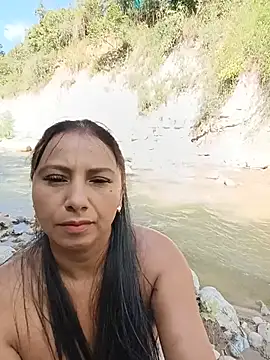 Snapshot of andreu_mature chatting on June 26, 8:13 pm andreu mature online show from June 26, 8:13 pm