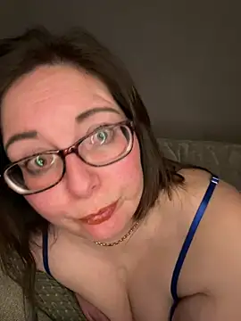 Ailsa Bliss online show from March 8, 9:08 pm