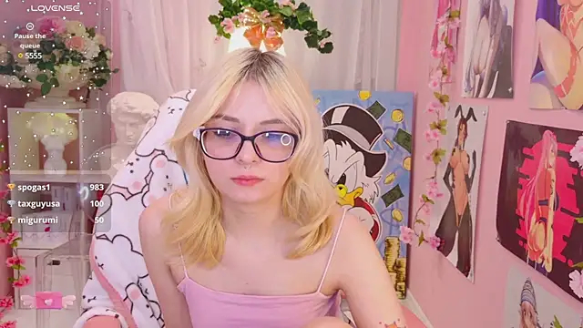 Snapshot of Coconut_Mia chatting on December 27, 4:15 am Coconut Mia online show from December 27, 4:15 am