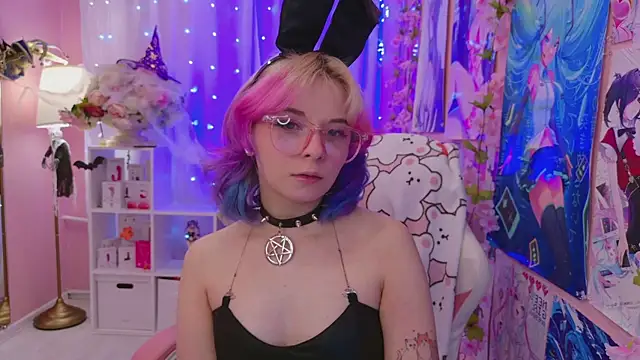 Snapshot of Coconut_Mia chatting on October 29, 5:25 pm Coconut Mia online show from October 29, 5:25 pm