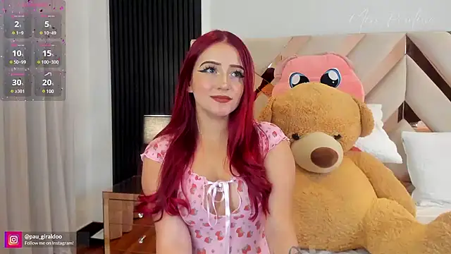 Snapshot of misspaulinaa chatting on January 31, 11:35 pm misspaulinaa online show from January 31, 11:35 pm