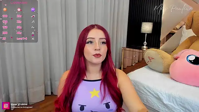 Snapshot of misspaulinaa chatting on February 9, 11:15 pm misspaulinaa online show from February 9, 11:15 pm