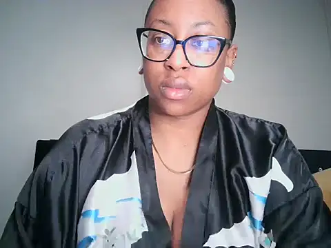 Nyxie Chaos online show from February 18, 2:35 pm