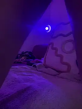 Snapshot of Alpha_theking chatting on February 6, 10:21 pm Alpha theking online show from February 6, 10:21 pm