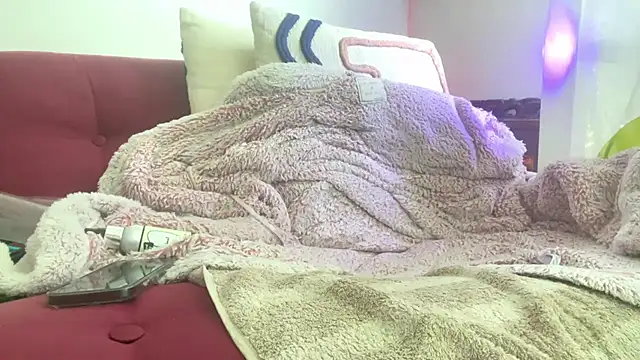 Snapshot of Alpha_theking chatting on February 23, 8:06 am Alpha theking online show from February 23, 8:06 am