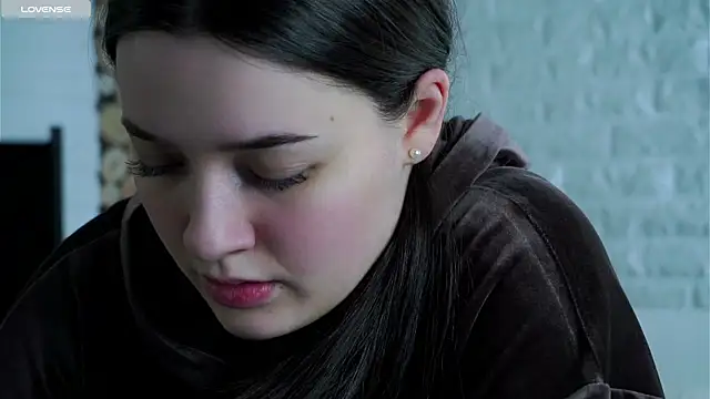 LowOncoming online show from April 1, 2:12 am