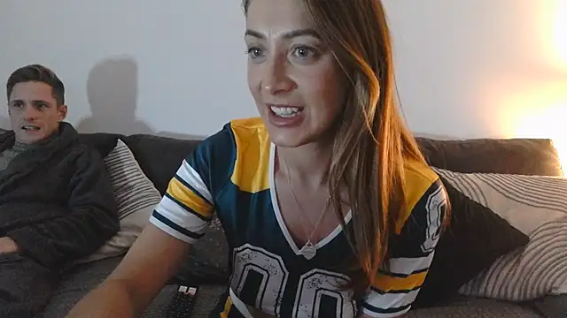 Snapshot of Pollypearson chatting on January 8, 9:23 pm Pollypearson online show from January 8, 9:23 pm