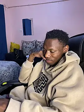 Snapshot of fireboyafrica chatting on July 1, 6:40 pm fireboyafrica online show from July 1, 6:40 pm
